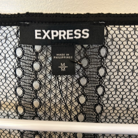 Express Women’s Lace Top Black Size Medium NWT - Picture 3 of 6